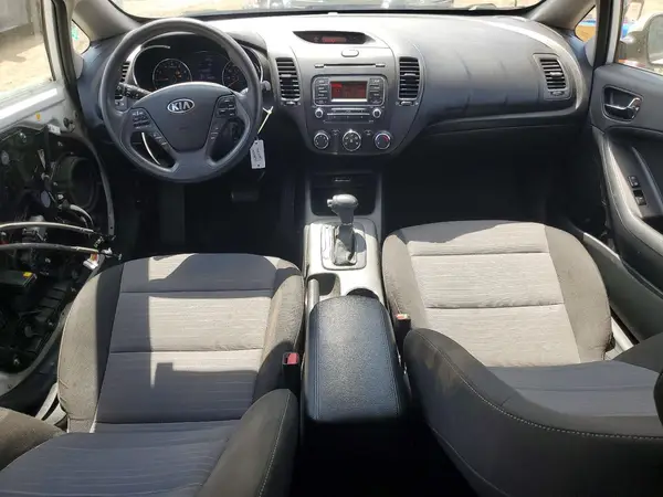 KNAFK5A81G5605614 2016 KIA FORTE - Image 8