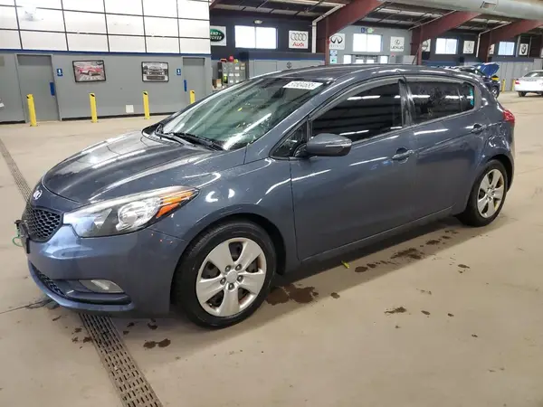 KNAFK5A81G5622476 2016 KIA FORTE - Image 1