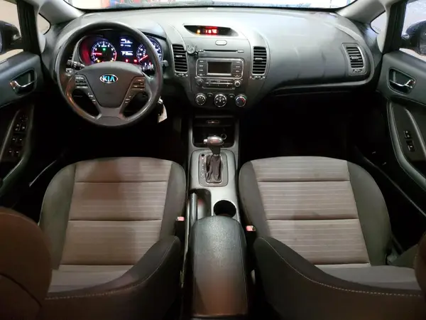 KNAFK5A81G5622476 2016 KIA FORTE - Image 8