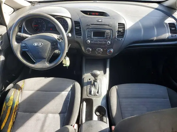 KNAFK5A81G5630593 2016 KIA FORTE - Image 8