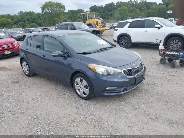 KNAFK5A81G5630657 2016 KIA FORTE - Image 1