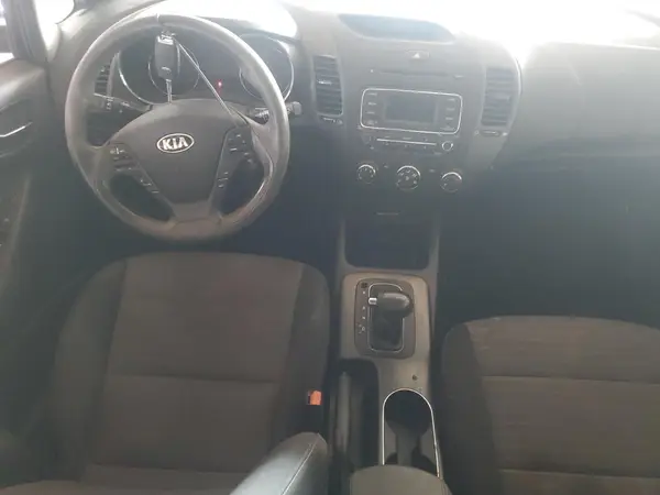 KNAFK5A81G5636975 2016 KIA FORTE - Image 8