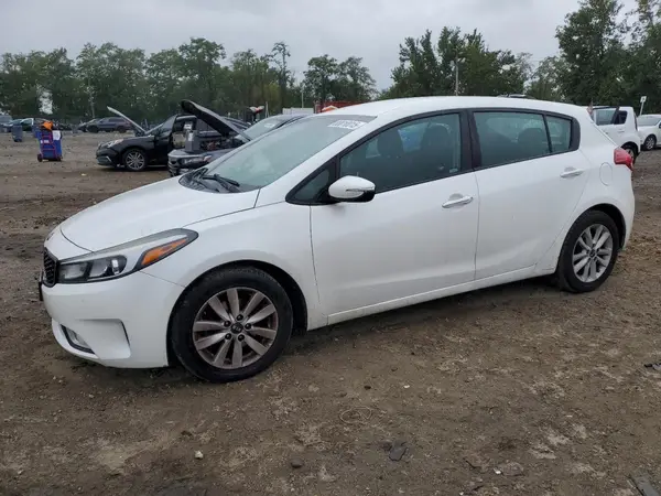 KNAFK5A81H5668665 2017 KIA FORTE - Image 1