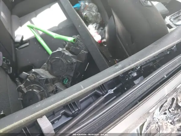 KNAFK5A81H5674207 2017 KIA FORTE - Image 8