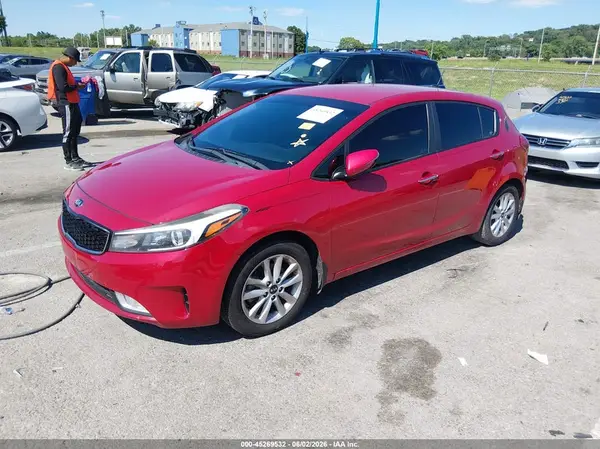 KNAFK5A81H5688818 2017 KIA FORTE - Image 2