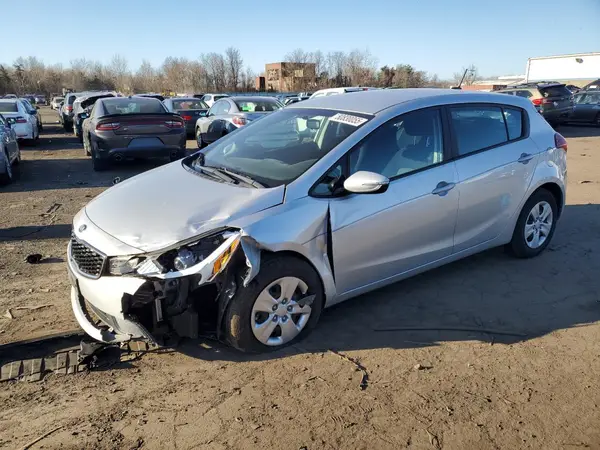 KNAFK5A81H5694019 2017 KIA FORTE - Image 1