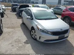 KNAFK5A81H5705312 2017 KIA FORTE