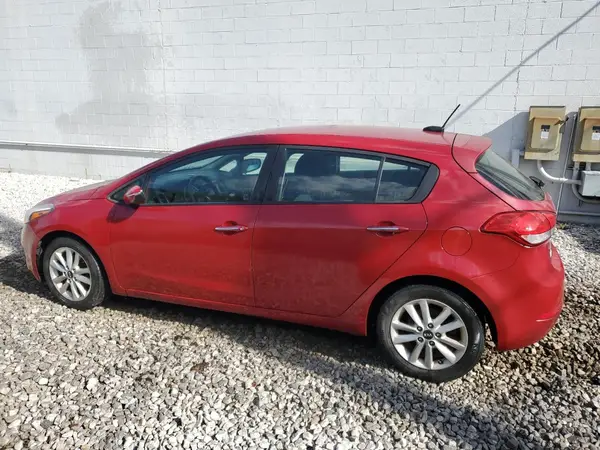 KNAFK5A81H5714950 2017 KIA FORTE - Image 2
