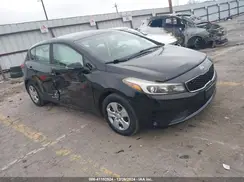 KNAFK5A81H5719100 2017 KIA FORTE