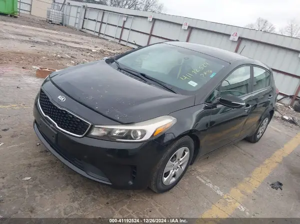 KNAFK5A81H5719100 2017 KIA FORTE - Image 2