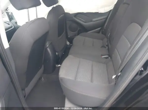 KNAFK5A81H5719100 2017 KIA FORTE - Image 8
