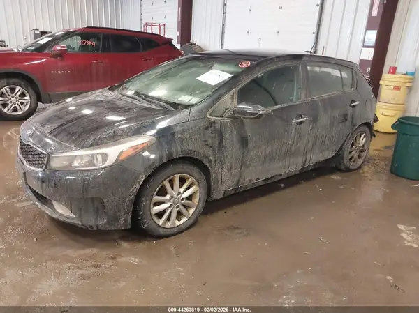 KNAFK5A81H5730789 2017 KIA FORTE - Image 2