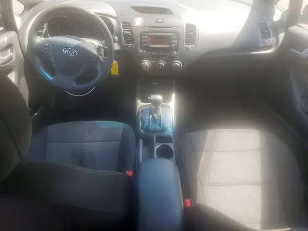 KNAFK5A81J5773146 2018 KIA FORTE - Image 8