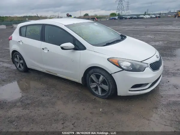KNAFK5A82G5472328 2016 KIA FORTE - Image 1