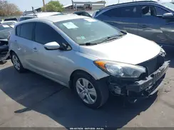 KNAFK5A82G5526064 2016 KIA FORTE