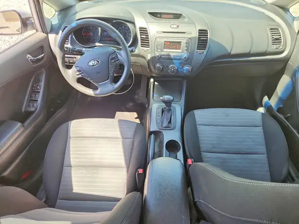 KNAFK5A82G5585194 2016 KIA FORTE - Image 8