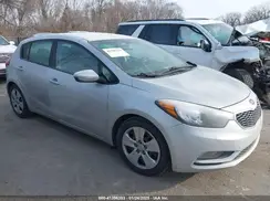 KNAFK5A82G5586927 2016 KIA FORTE