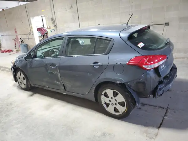 KNAFK5A82G5590993 2016 KIA FORTE - Image 2