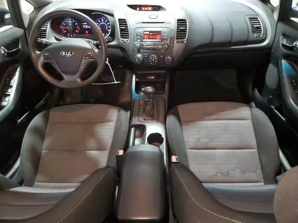 KNAFK5A82G5590993 2016 KIA FORTE - Image 8