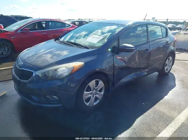 KNAFK5A82G5592310 2016 KIA FORTE - Image 2