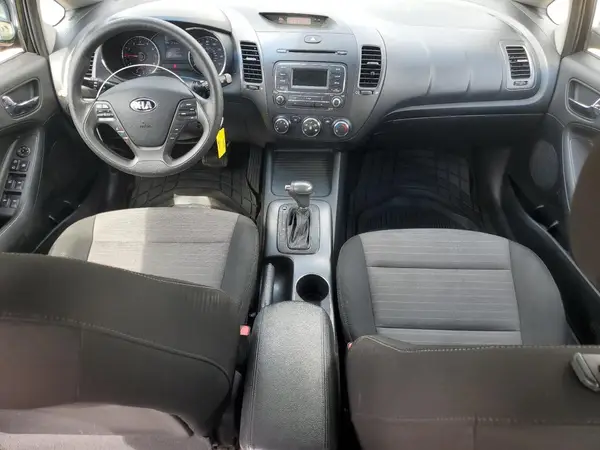KNAFK5A82G5593215 2016 KIA FORTE - Image 8