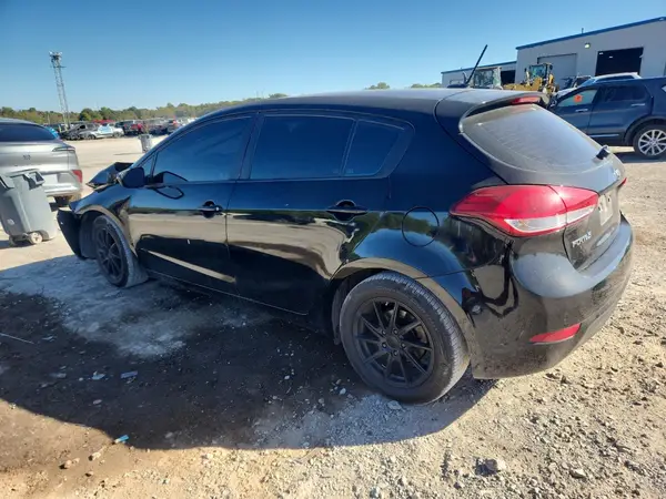 KNAFK5A82G5599208 2016 KIA FORTE - Image 2