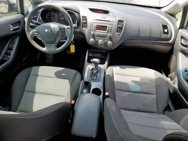 KNAFK5A82G5602303 2016 KIA FORTE - Image 8