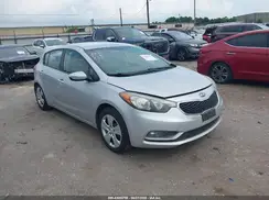 KNAFK5A82G5607548 2016 KIA FORTE