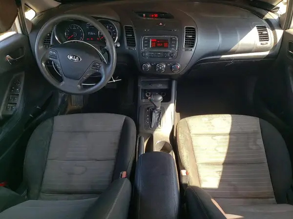 KNAFK5A82G5630747 2016 KIA FORTE - Image 8