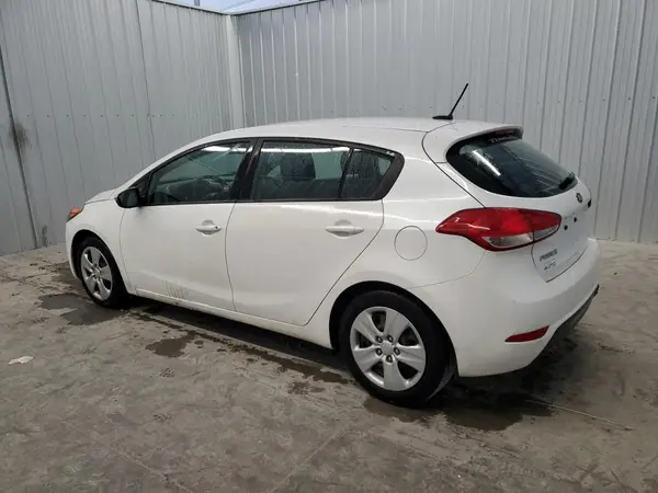 KNAFK5A82G5635656 2016 KIA FORTE - Image 2