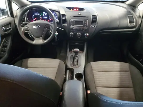 KNAFK5A82G5635656 2016 KIA FORTE - Image 8