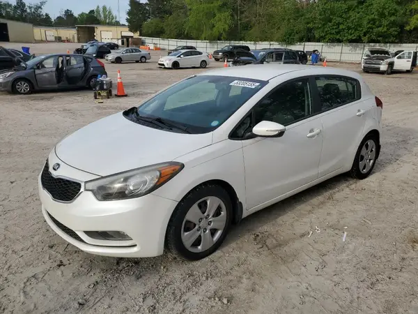 KNAFK5A82G5637956 2016 KIA FORTE - Image 1