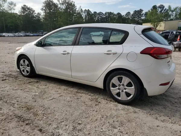 KNAFK5A82G5637956 2016 KIA FORTE - Image 2