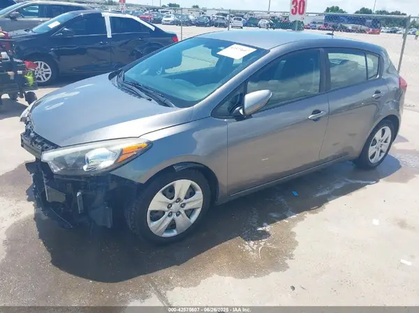 KNAFK5A82G5643501 2016 KIA FORTE - Image 2