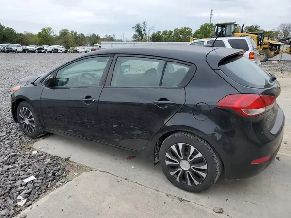 KNAFK5A82G5647211 2016 KIA FORTE - Image 2