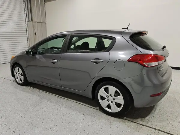 KNAFK5A82G5648794 2016 KIA FORTE - Image 2