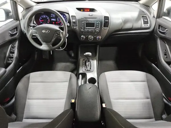 KNAFK5A82G5648794 2016 KIA FORTE - Image 8