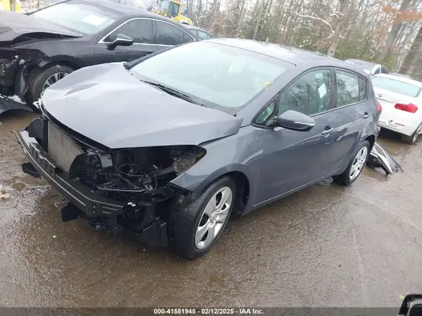 KNAFK5A82G5653297 2016 KIA FORTE - Image 2