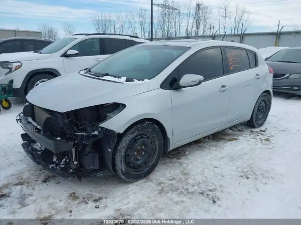 KNAFK5A82G5657852 2016 KIA FORTE - Image 2