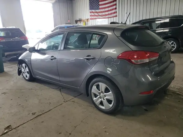 KNAFK5A82G5659052 2016 KIA FORTE - Image 2