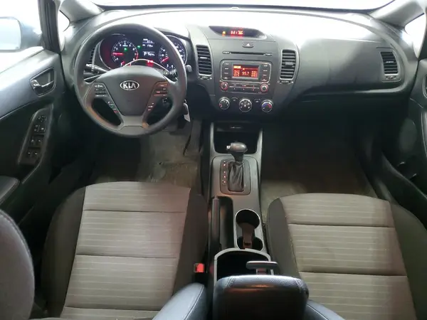 KNAFK5A82G5659052 2016 KIA FORTE - Image 8