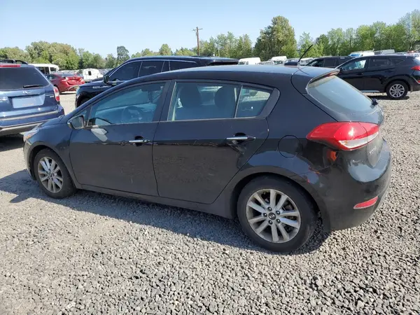 KNAFK5A82H5671560 2017 KIA FORTE - Image 2