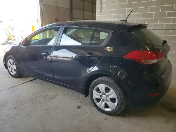 KNAFK5A82H5673003 2017 KIA FORTE - Image 2