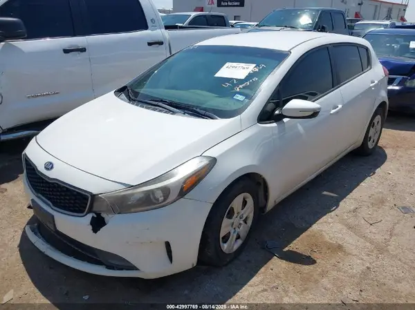 KNAFK5A82H5674846 2017 KIA FORTE - Image 2