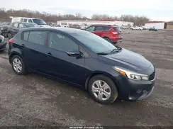 KNAFK5A82H5677844 2017 KIA FORTE