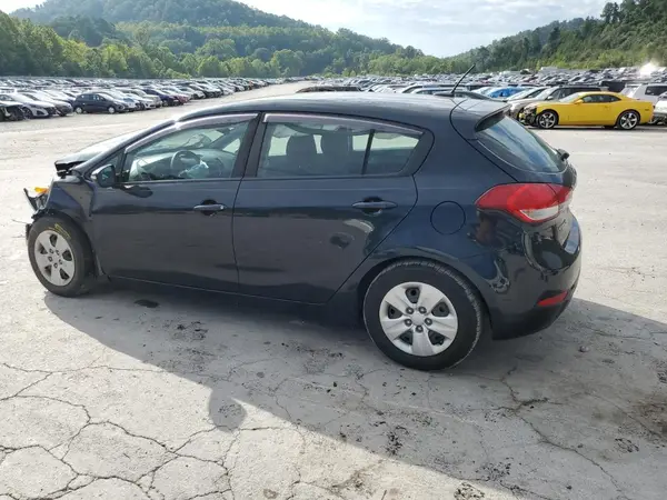 KNAFK5A82H5684440 2017 KIA FORTE - Image 2