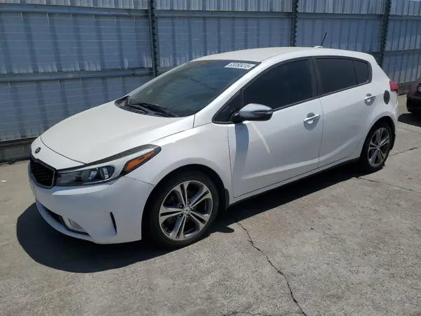 KNAFK5A82H5690951 2017 KIA FORTE - Image 1