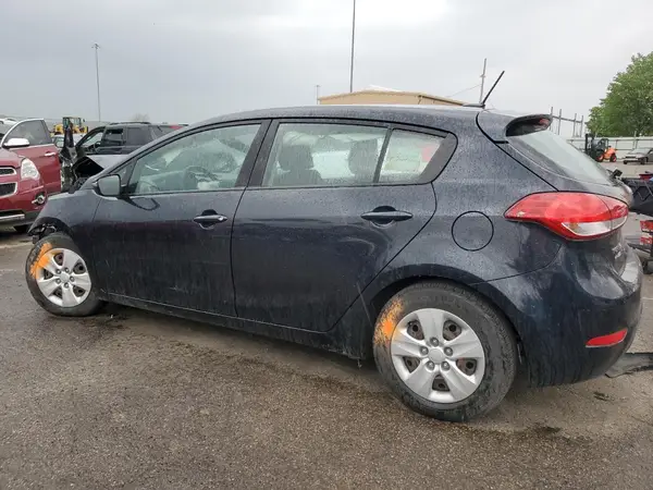 KNAFK5A82H5698032 2017 KIA FORTE - Image 2
