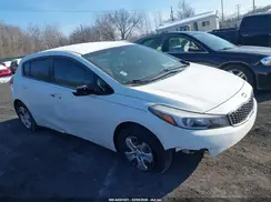 KNAFK5A82H5702516 2017 KIA FORTE