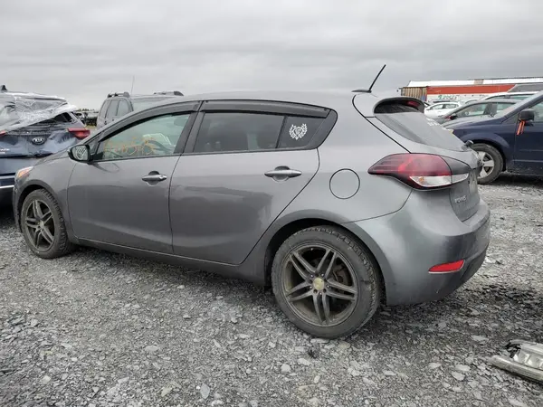 KNAFK5A82H5716917 2017 KIA FORTE - Image 2